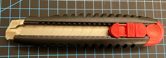 6180 - Abbrechmesser mit Stahlführung