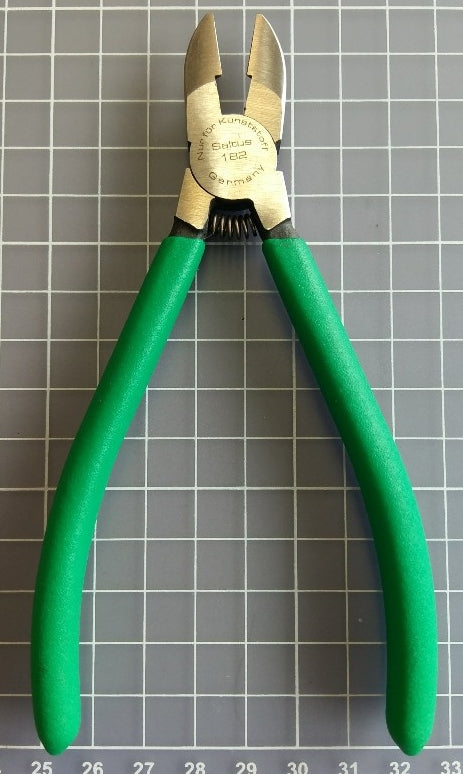 629118200 - Cutting pliers 182