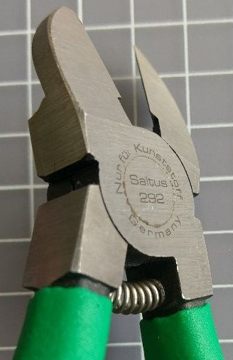 629129200 - Cutting pliers 292